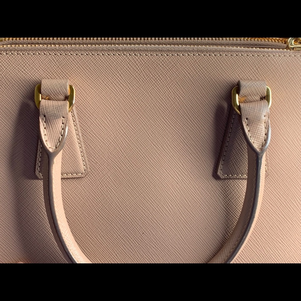 Prada Saffiano Lux Sml Double-Zip Tote Bag, Cammeo - Picture 2 of 11